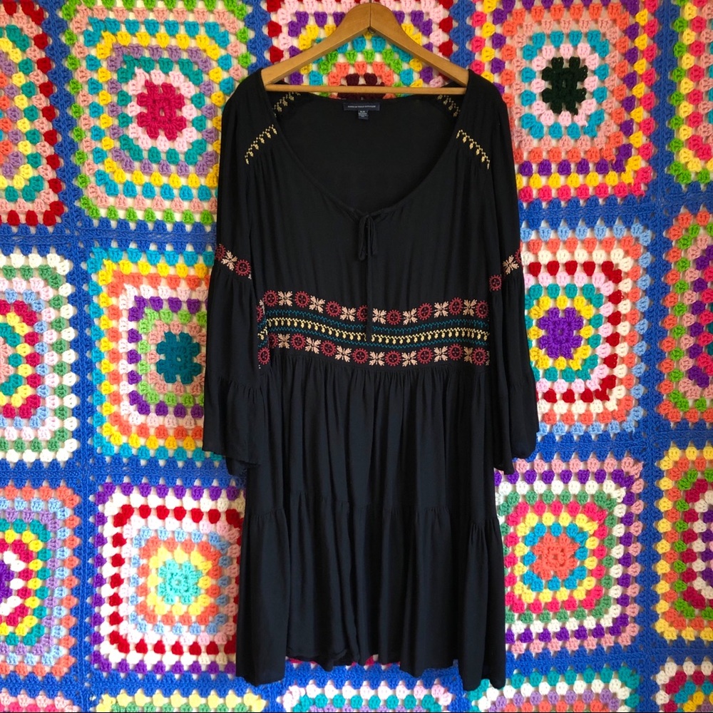 American Eagle boho style dress with embroidery
